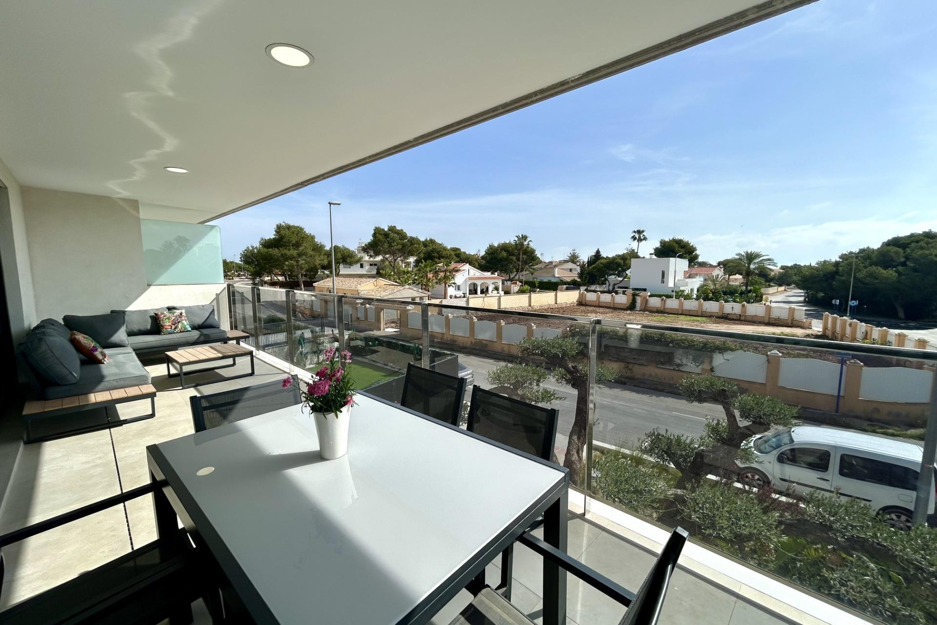 Reventa - Apartamento / Piso - Dehesa de Campoamor - Campoamor