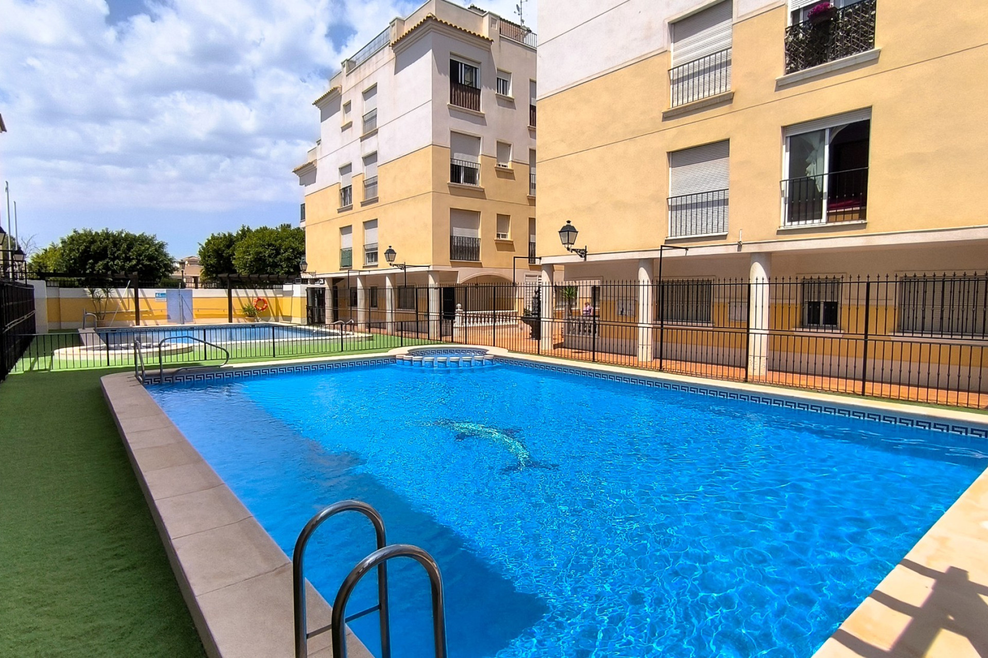 Reventa - Apartamento / Piso - Formentera del Segura