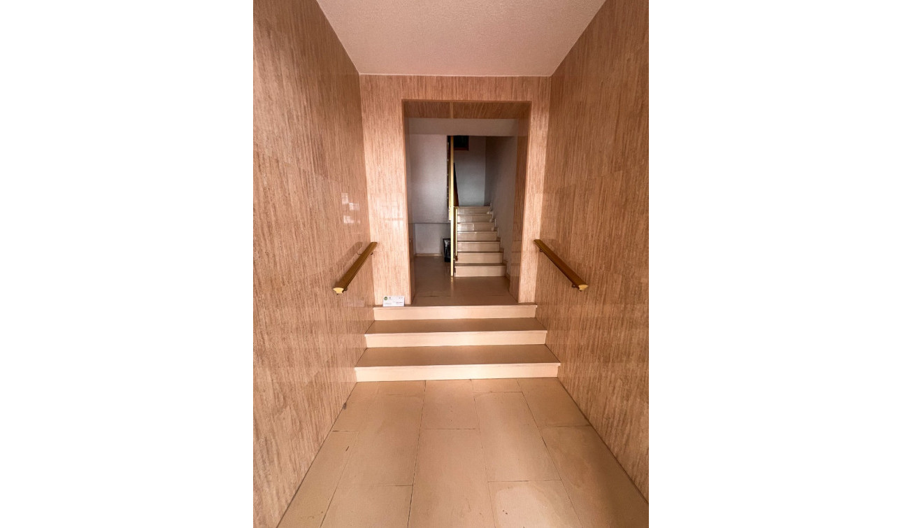 Reventa - Apartamento / Piso - Guardamar del Segura - Playa Centro Guardamar