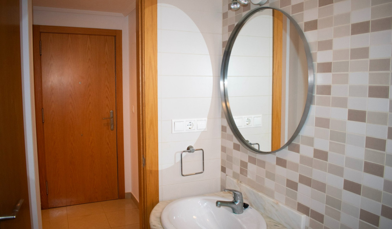 Reventa - Apartamento / Piso - Guardamar del Segura - Pueblo