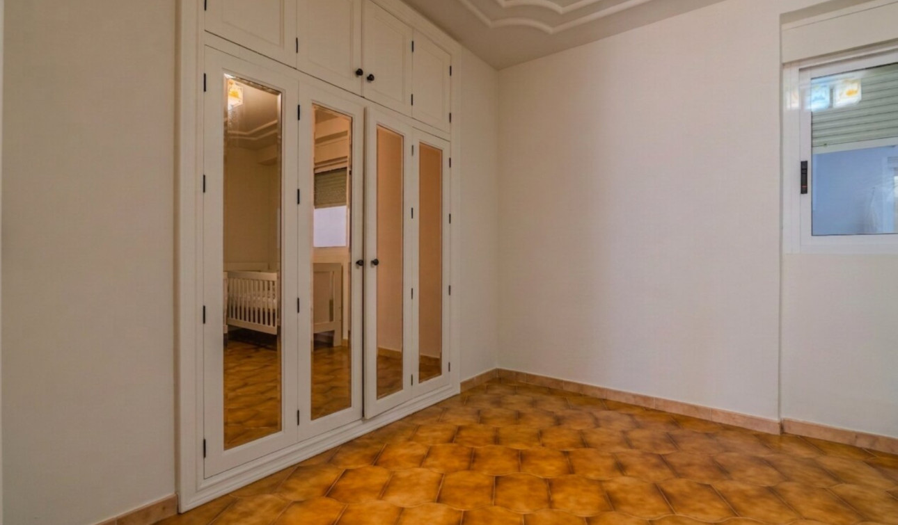 Reventa - Apartamento / Piso - Guardamar del Segura