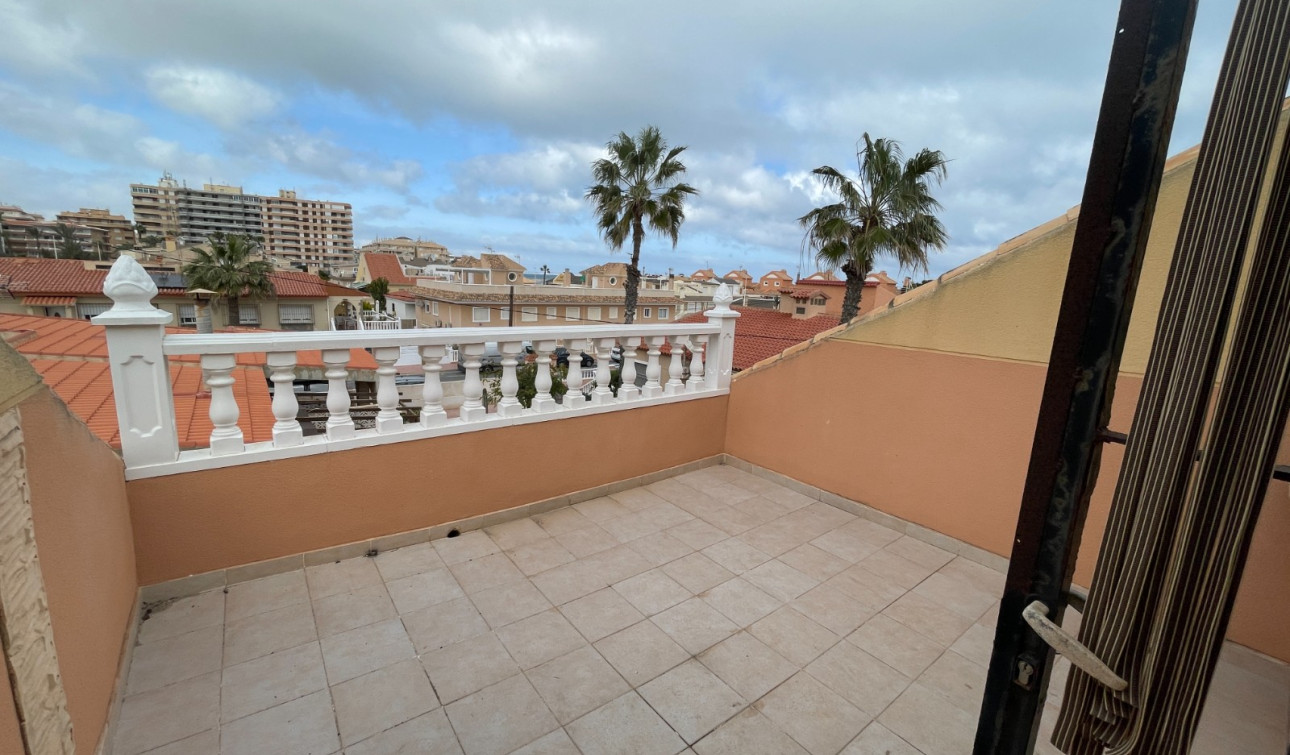 Reventa - Apartamento / Piso - La Mata - Playa