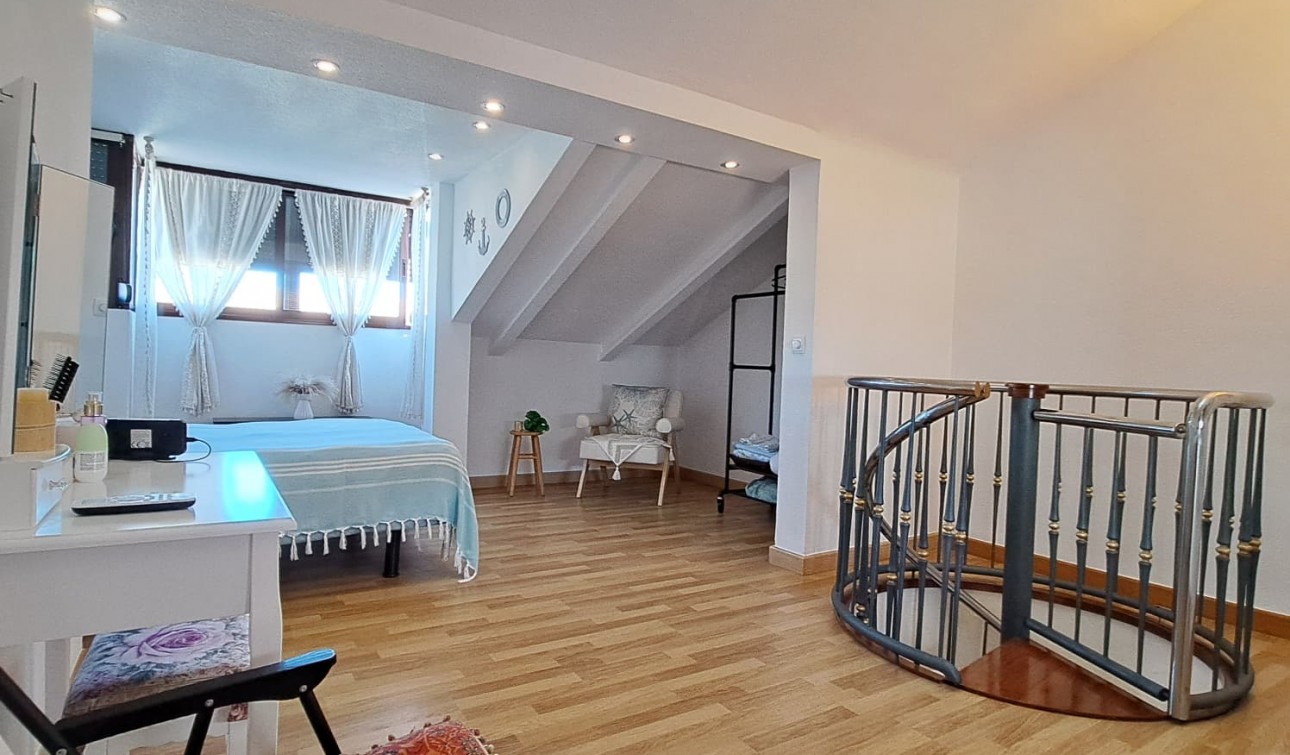 Reventa - Apartamento / Piso - Los Alcazares