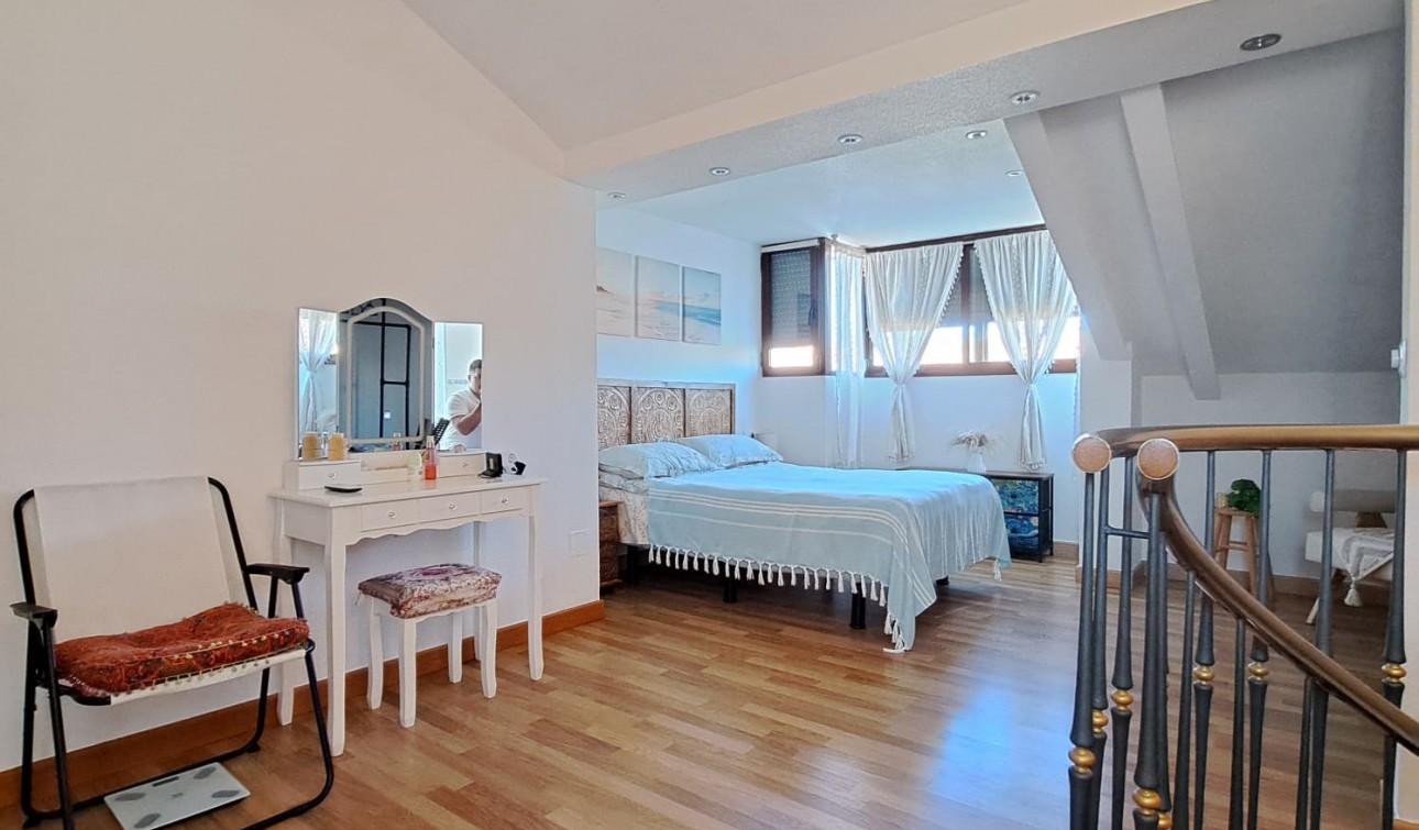 Reventa - Apartamento / Piso - Los Alcazares
