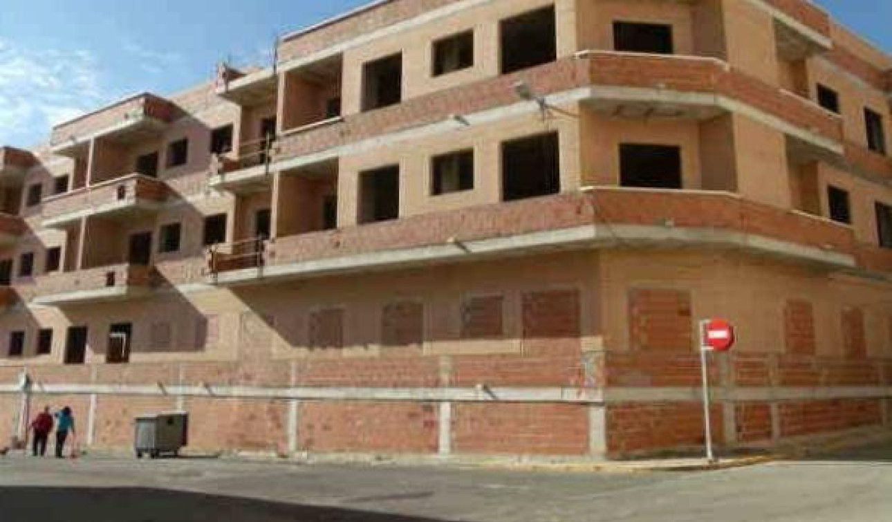 Reventa - Apartamento / Piso - Los Montesinos - Centro