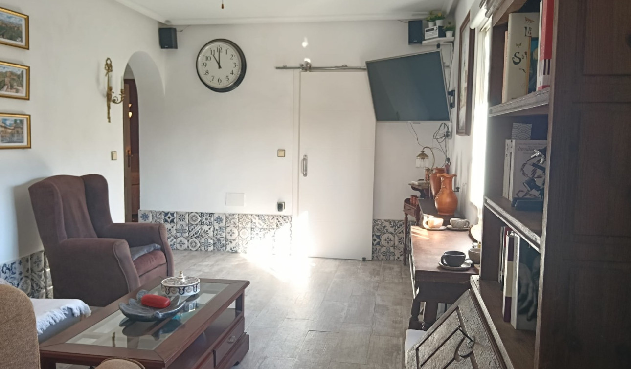 Reventa - Apartamento / Piso - Los Montesinos - La Herrada