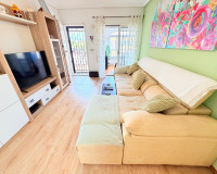 Reventa - Apartamento / Piso - Los Montesinos - La Herrada