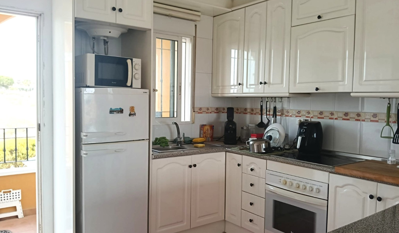 Reventa - Apartamento / Piso - Los Montesinos - Urbanizacion montesol