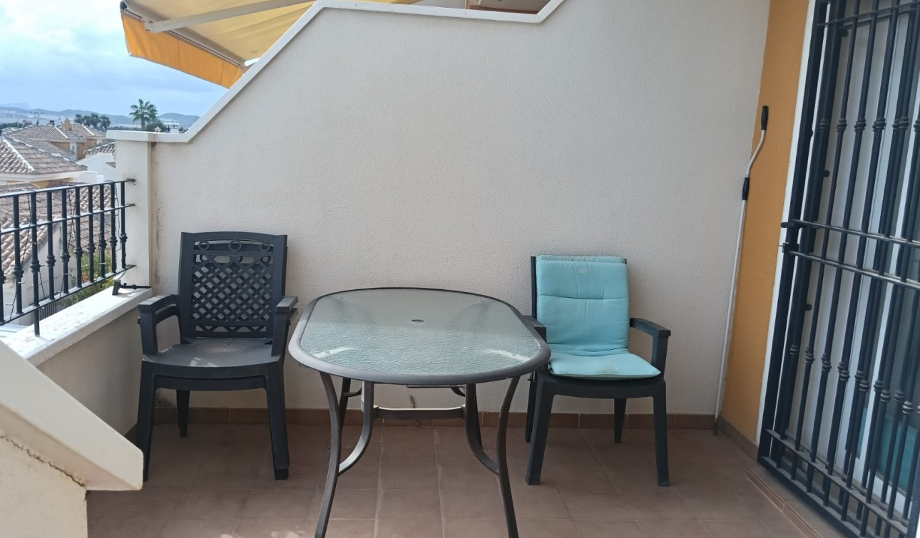 Reventa - Apartamento / Piso - Los Montesinos - Urbanizacion montesol