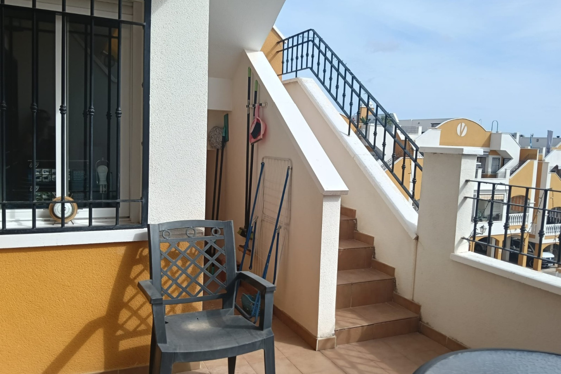 Reventa - Apartamento / Piso - Los Montesinos - Urbanizacion montesol