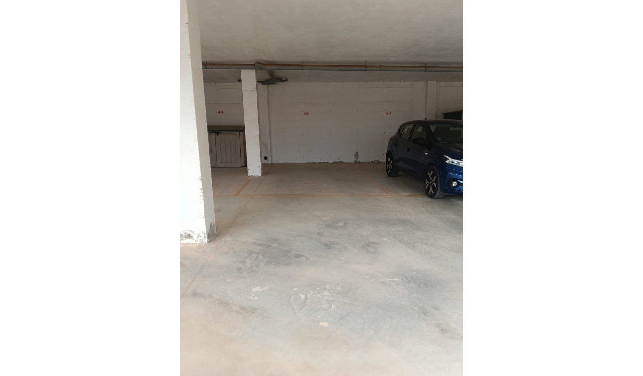 Reventa - Apartamento / Piso - Los Montesinos - Urbanizacion montesol