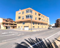 Reventa - Apartamento / Piso - Los Montesinos