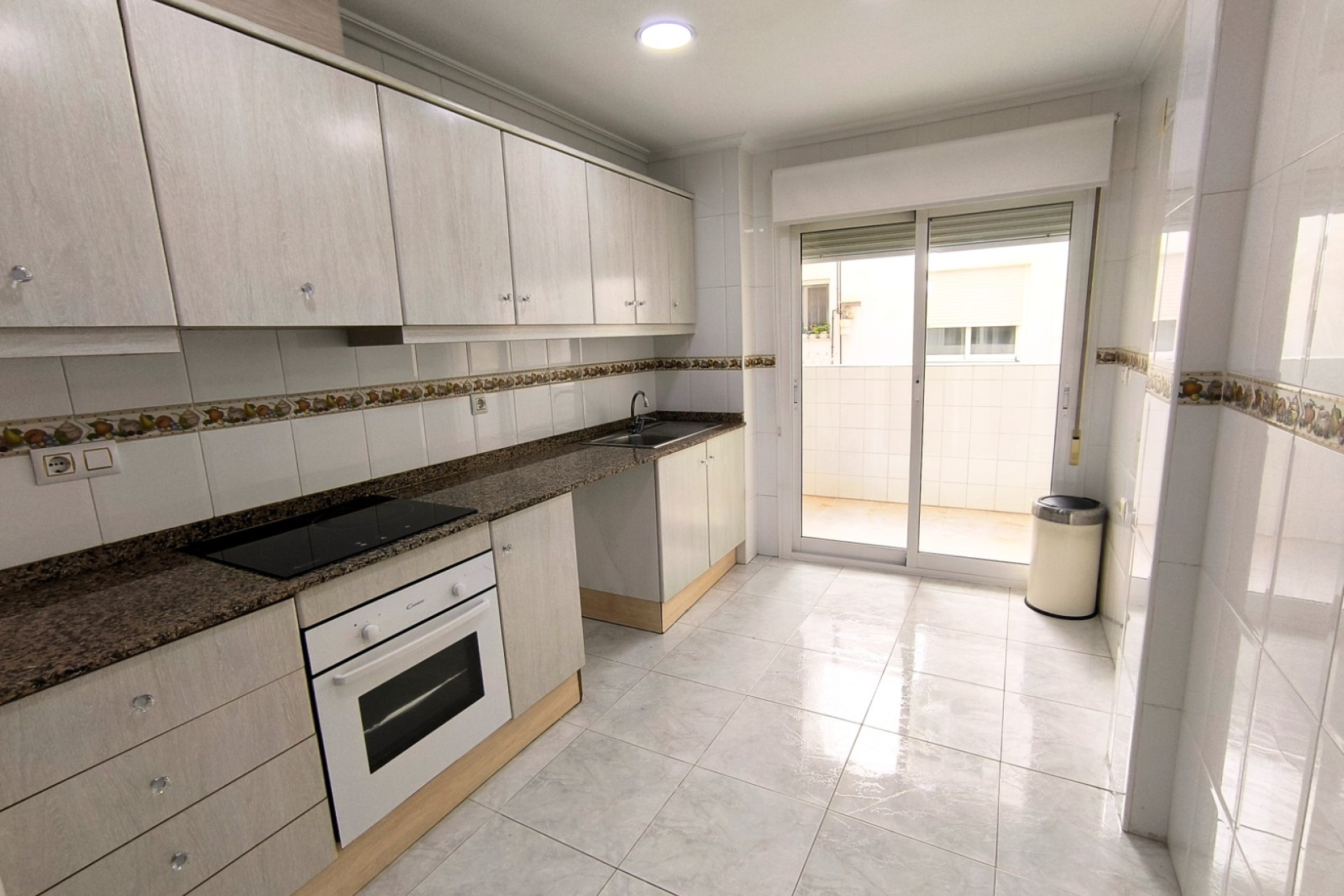 Reventa - Apartamento / Piso - Los Montesinos