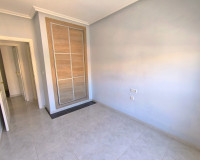 Reventa - Apartamento / Piso - Los Montesinos