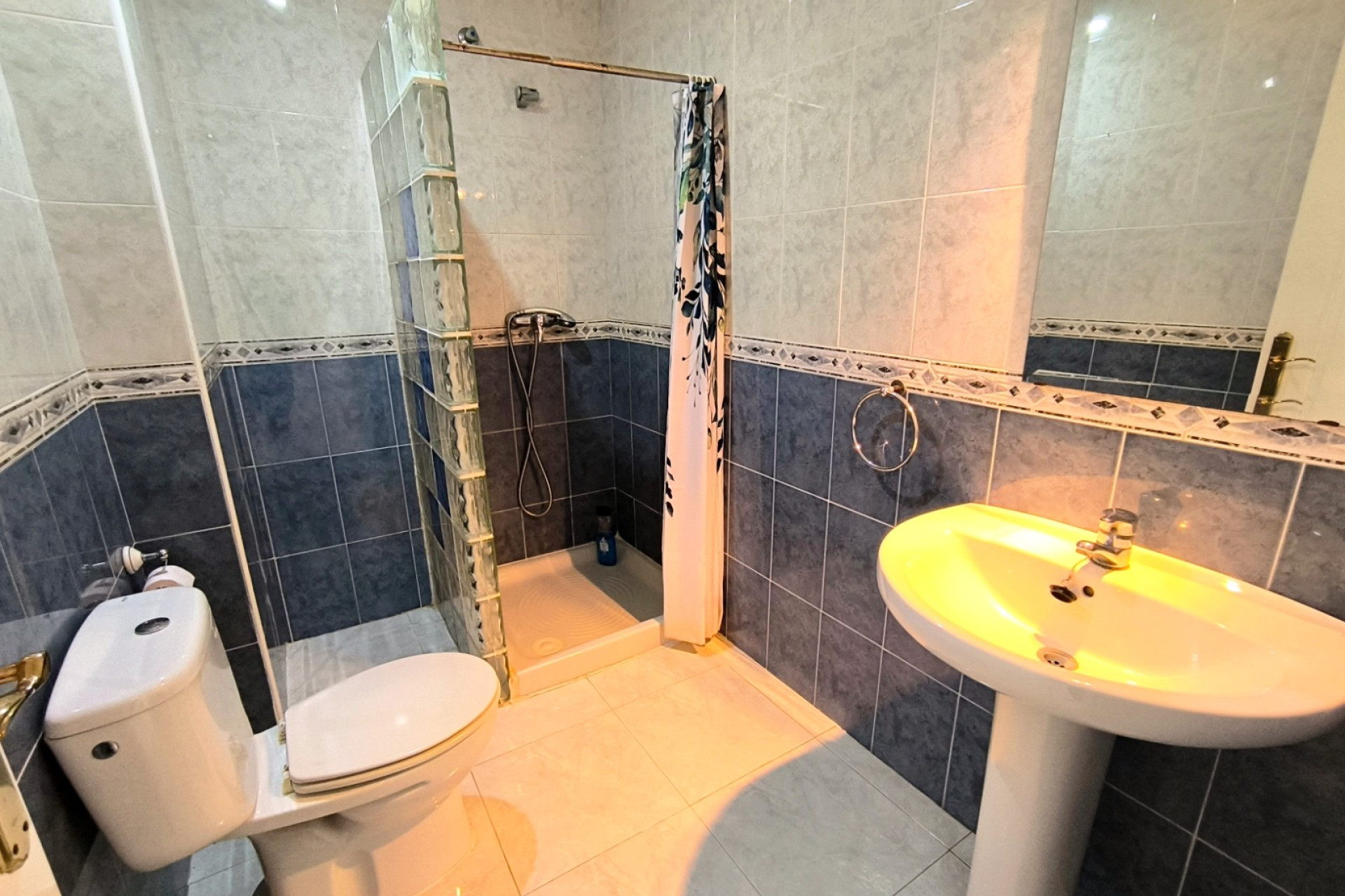 Reventa - Apartamento / Piso - Los Montesinos