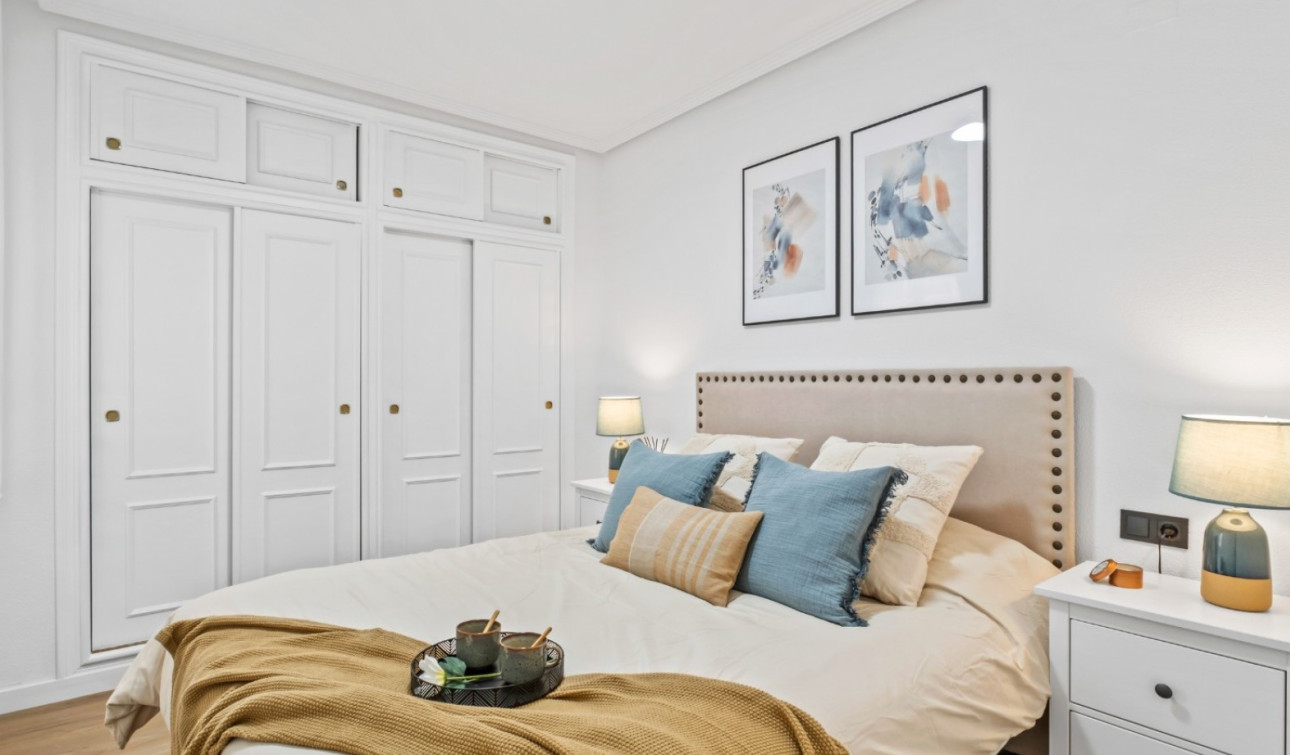 Reventa - Apartamento / Piso - Orihuela Costa - La Florida