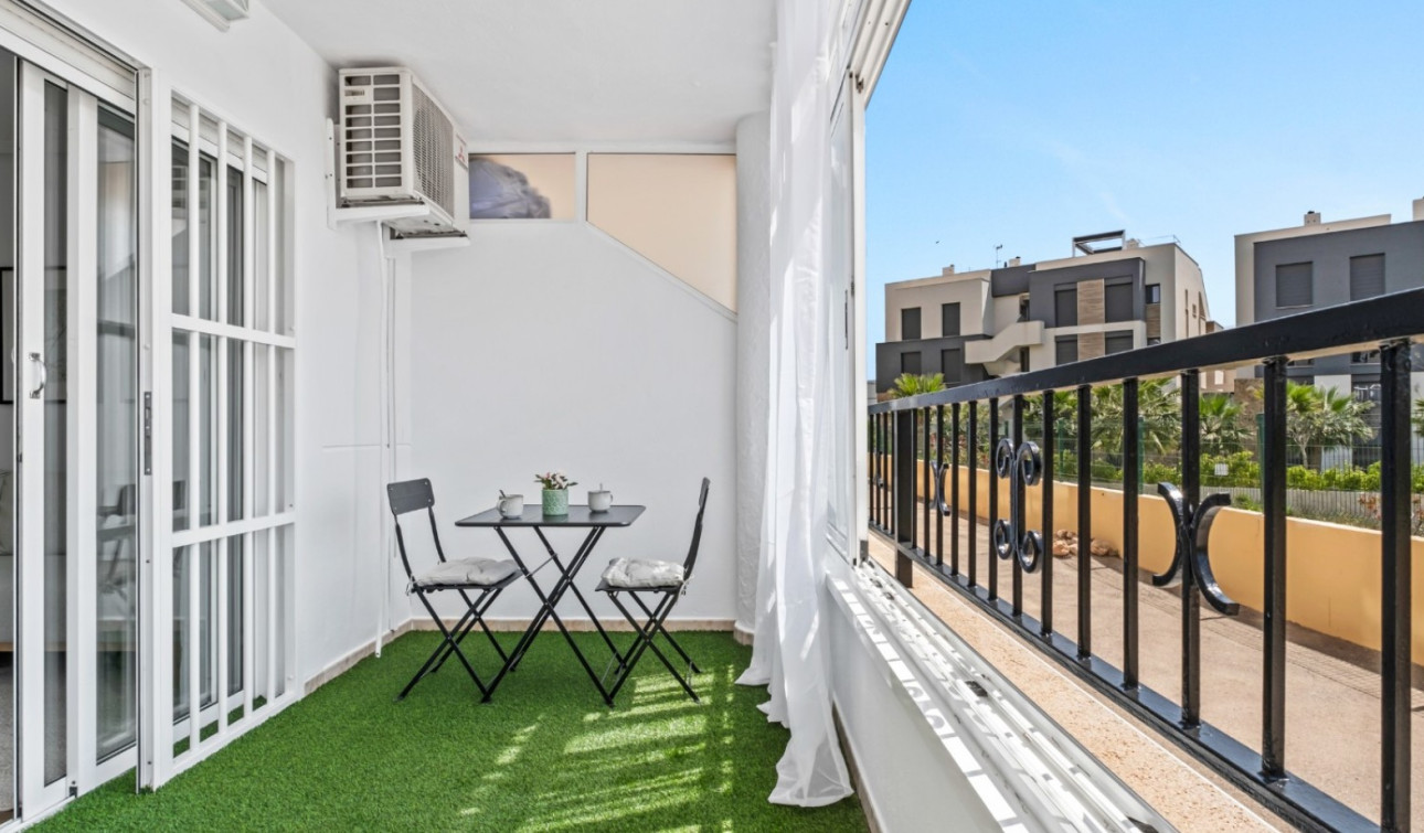 Reventa - Apartamento / Piso - Orihuela Costa - La Florida