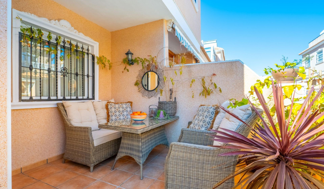 Reventa - Apartamento / Piso - Orihuela Costa - La Regia