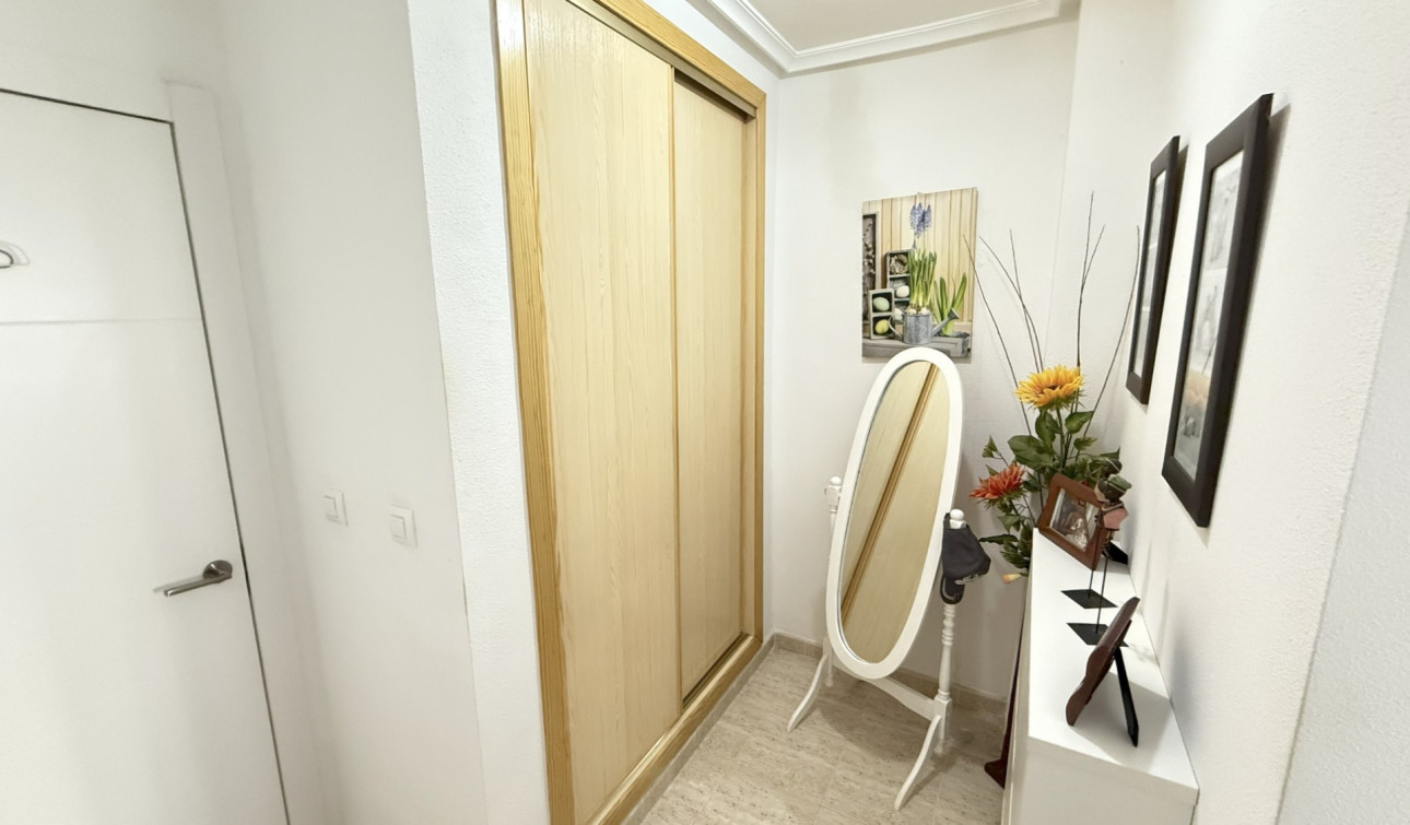 Reventa - Apartamento / Piso - Orihuela Costa - La Zenia