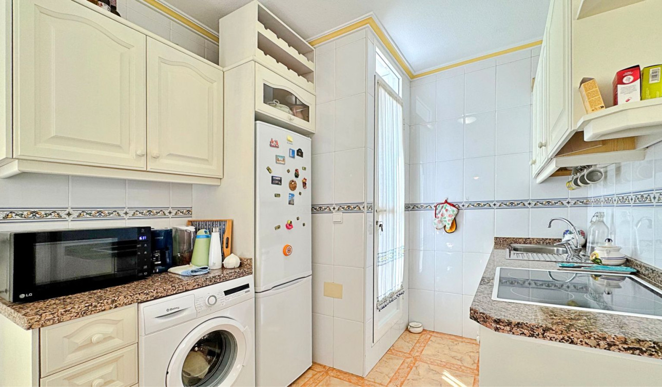 Reventa - Apartamento / Piso - Orihuela Costa - La Zenia