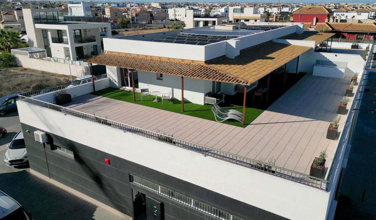 Reventa - Apartamento / Piso - Orihuela Costa - La Zenia