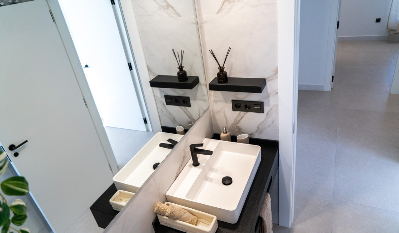 Reventa - Apartamento / Piso - Orihuela Costa - La Zenia