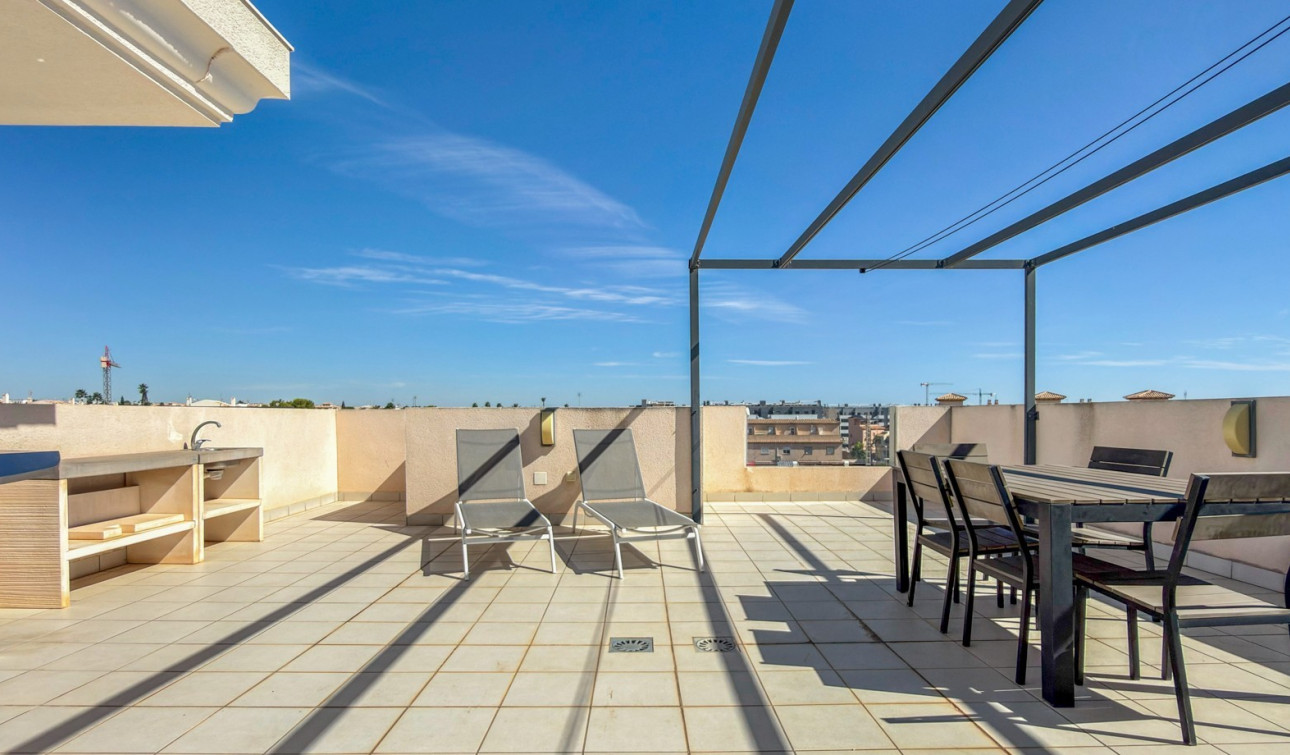 Reventa - Apartamento / Piso - Orihuela Costa - La Zenia