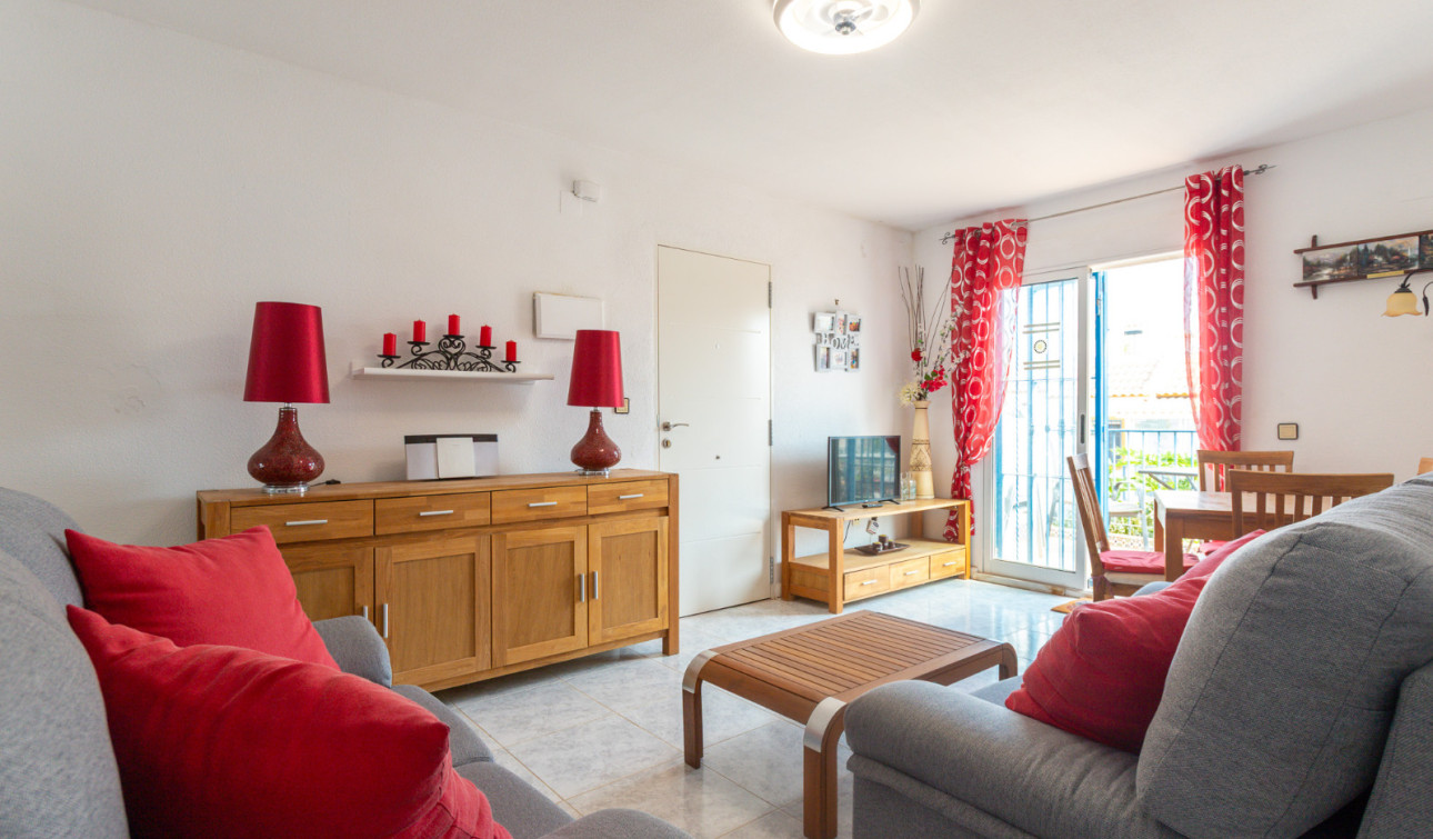 Reventa - Apartamento / Piso - Orihuela Costa - Los Almendros-La Florida