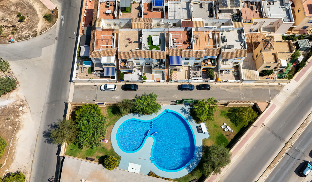 Reventa - Apartamento / Piso - Orihuela Costa - Los Almendros-La Florida