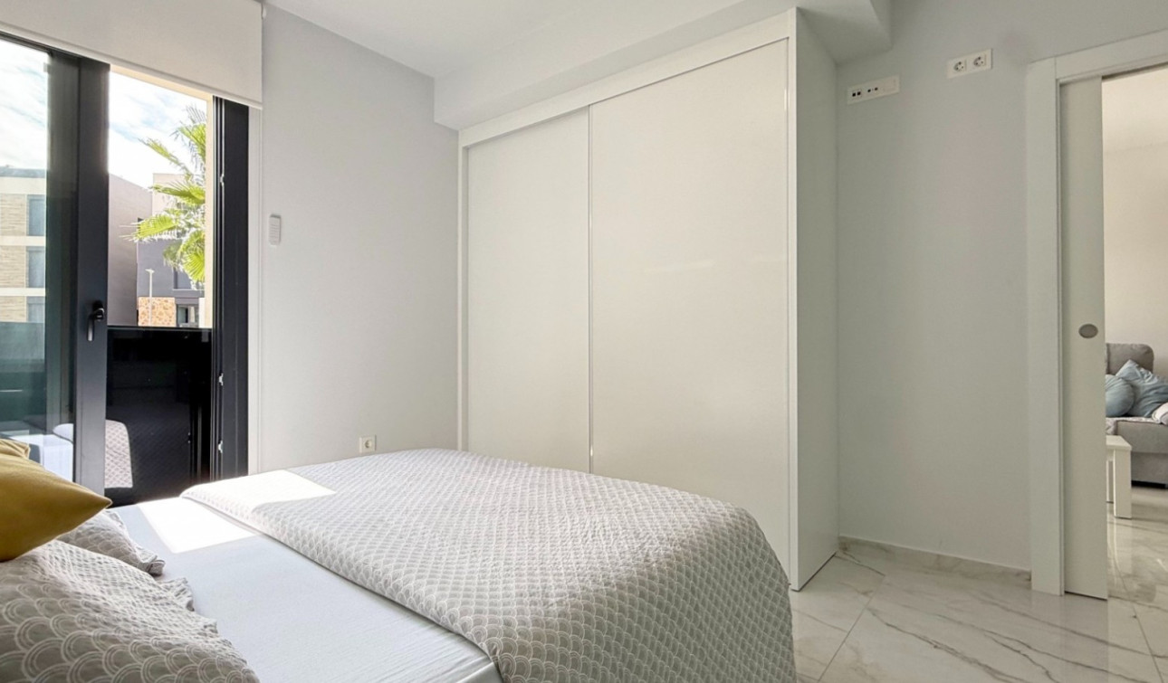 Reventa - Apartamento / Piso - Orihuela Costa - Los Altos