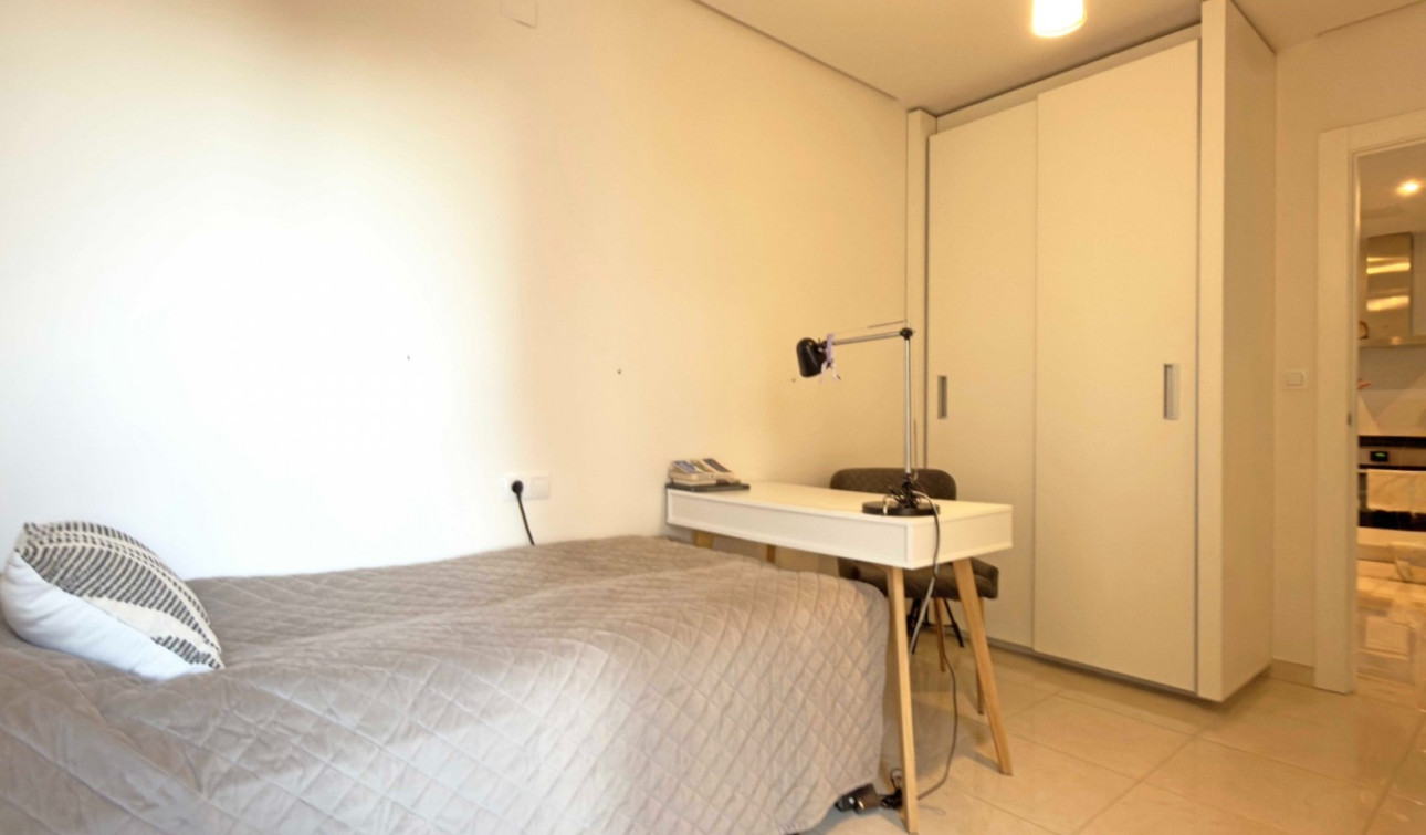 Reventa - Apartamento / Piso - Orihuela Costa - Los Dolses