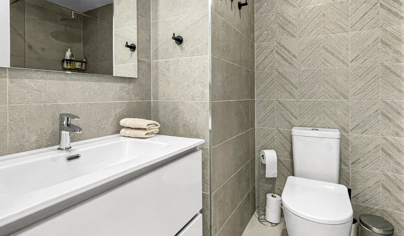 Reventa - Apartamento / Piso - Orihuela Costa - Los Dolses