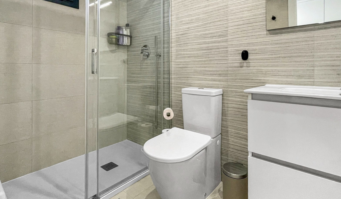 Reventa - Apartamento / Piso - Orihuela Costa - Los Dolses