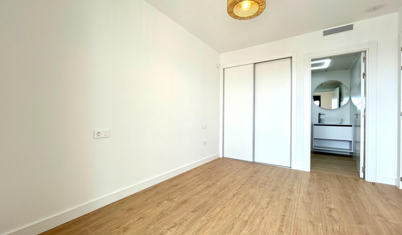 Reventa - Apartamento / Piso - Orihuela Costa - PAU 8