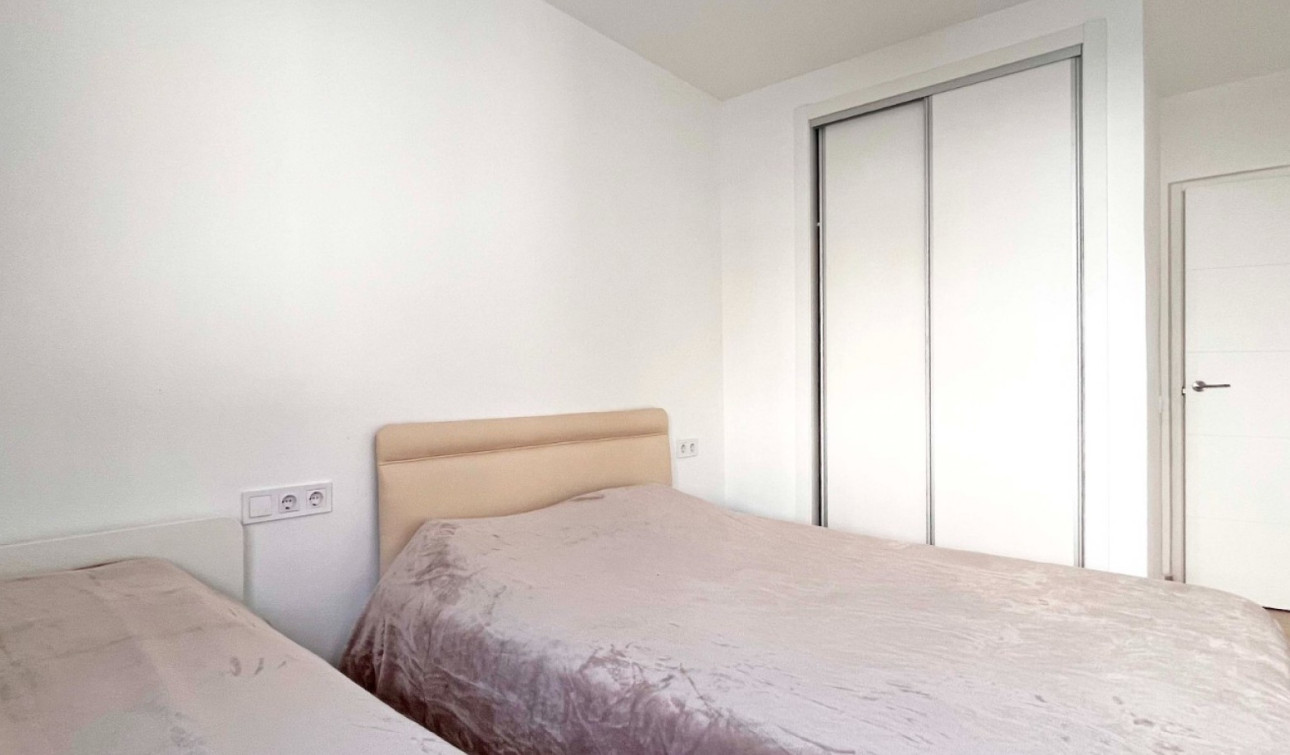 Reventa - Apartamento / Piso - Orihuela Costa - Playa Flamenca