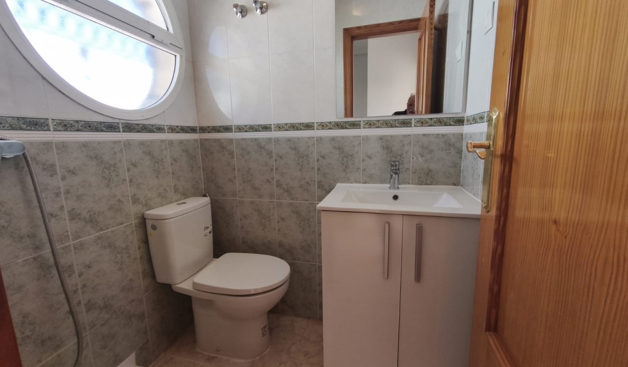 Reventa - Apartamento / Piso - Orihuela Costa - Punta Prima