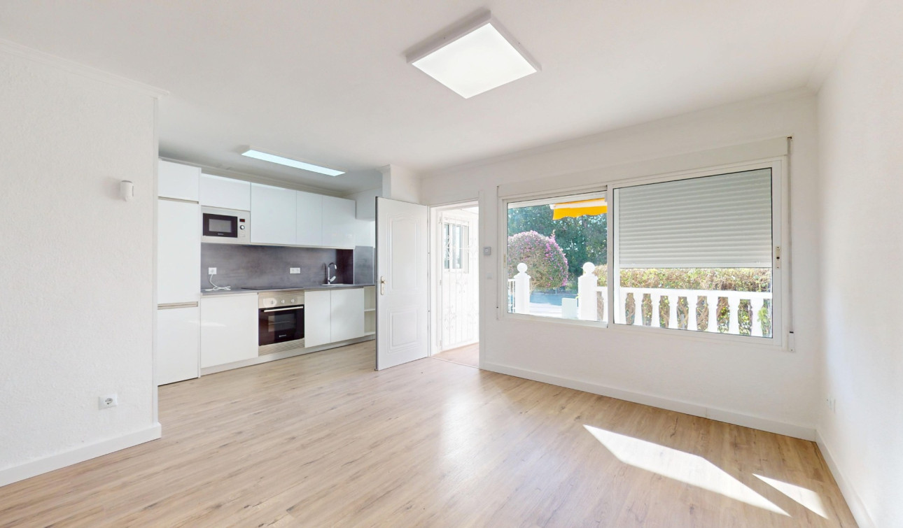 Reventa - Apartamento / Piso - Orihuela Costa - Villamartín - Las Filipinas