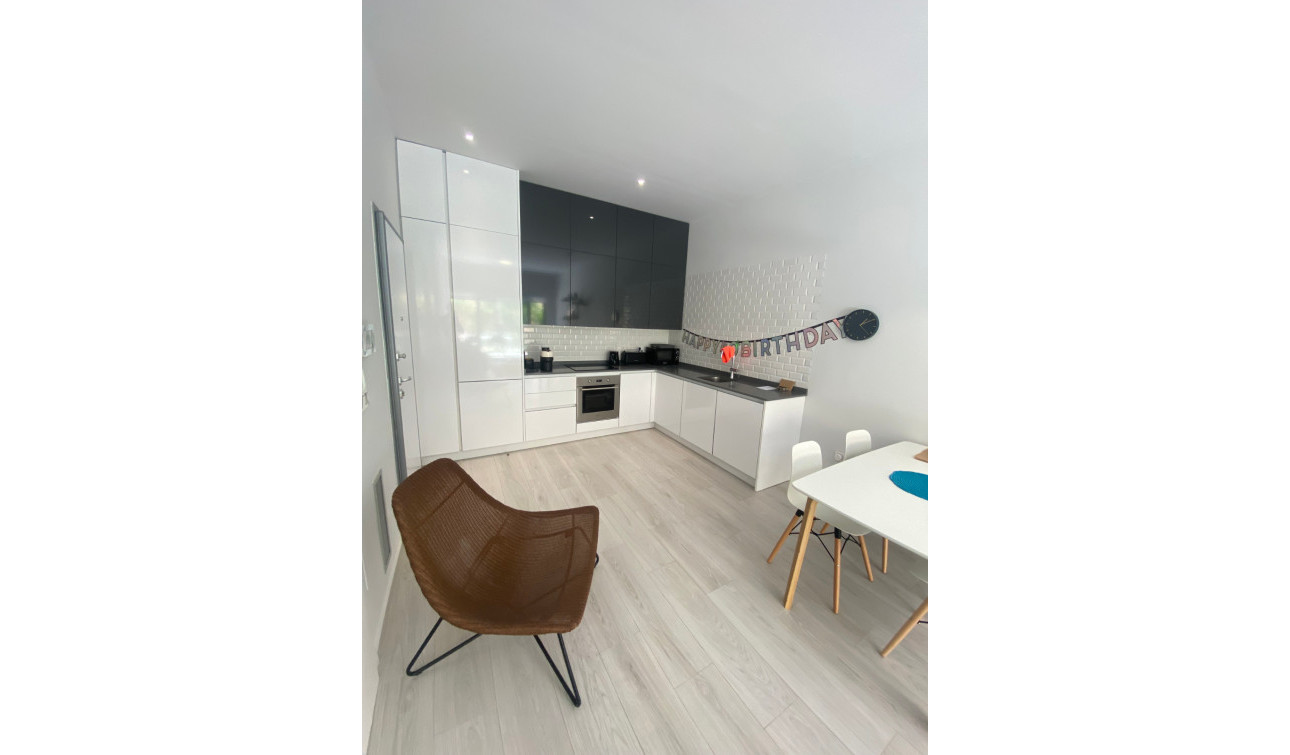 Reventa - Apartamento / Piso - Orihuela Costa - Villamartín