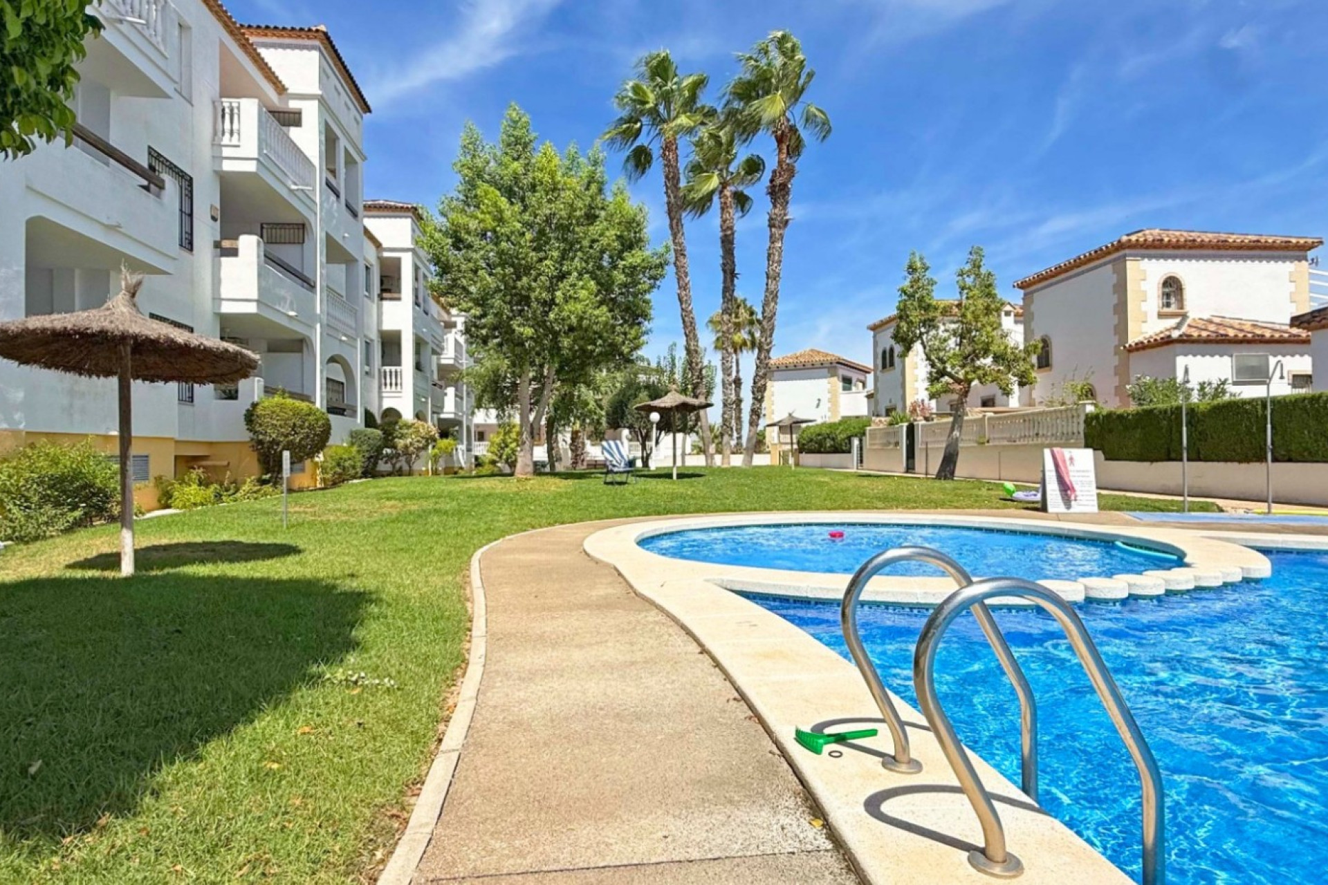Reventa - Apartamento / Piso - Orihuela Costa - Villamartín