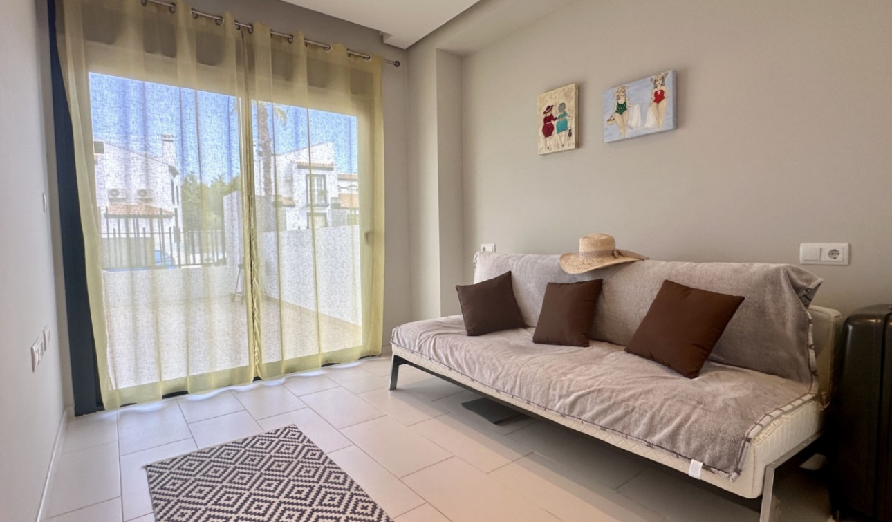 Reventa - Apartamento / Piso - Orihuela Costa - Villamartín