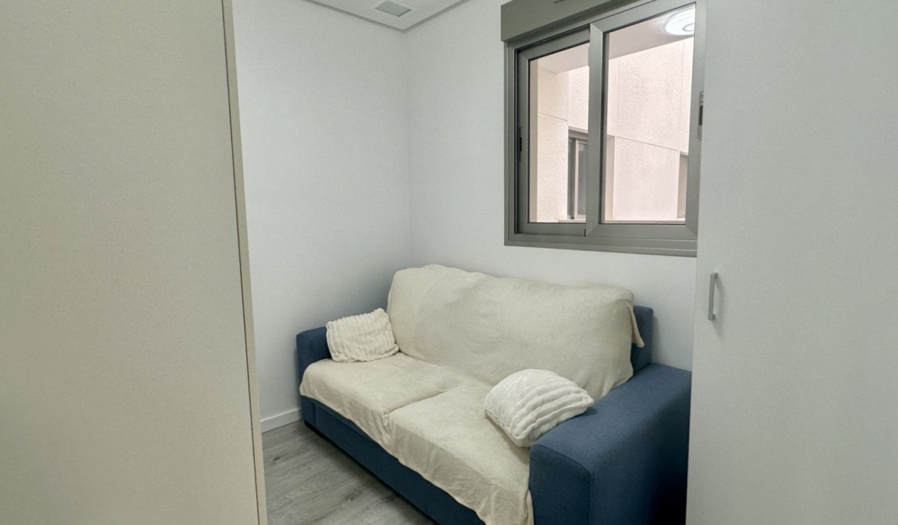 Reventa - Apartamento / Piso - Orihuela Costa - Villamartín