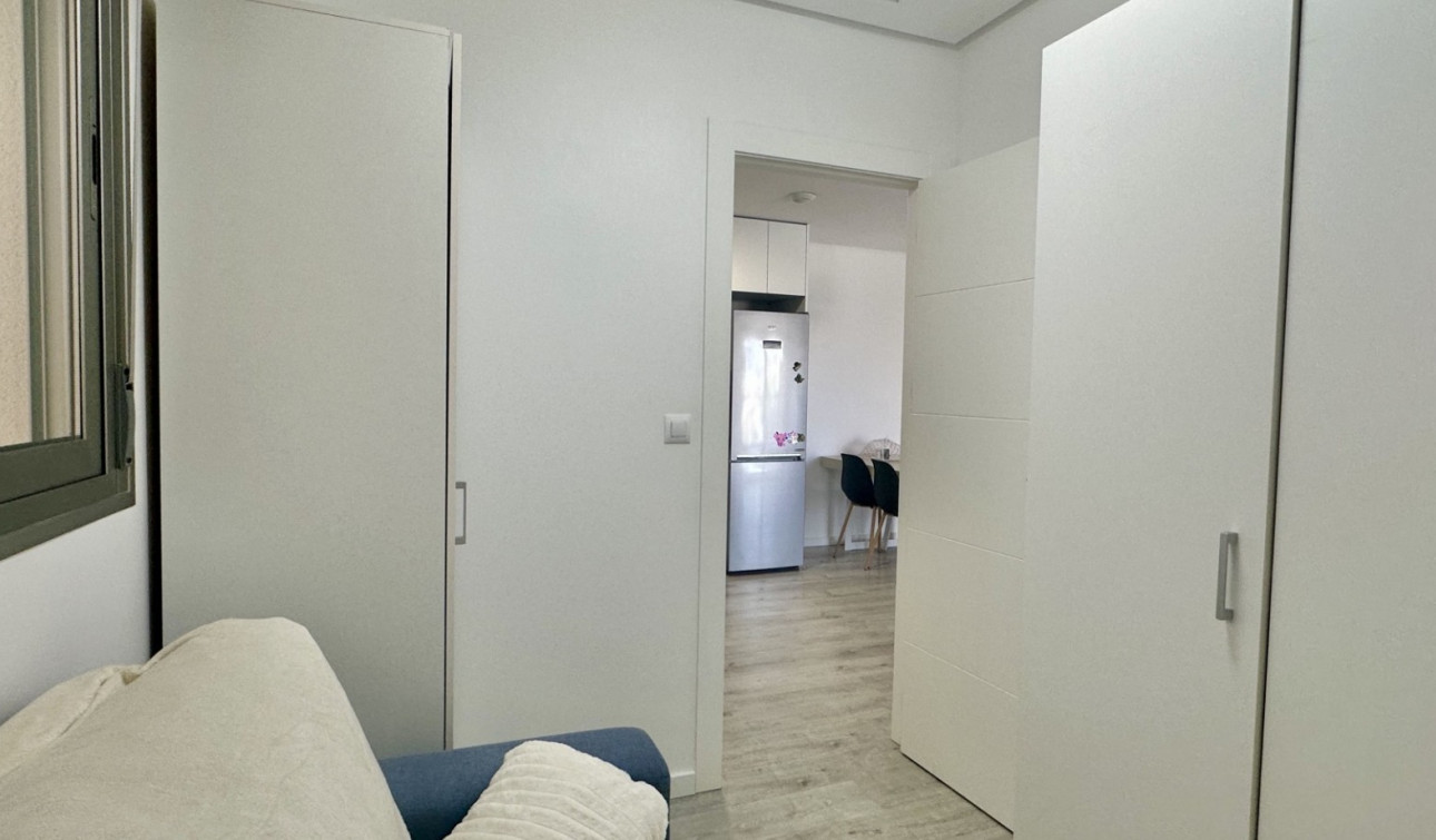 Reventa - Apartamento / Piso - Orihuela Costa - Villamartín