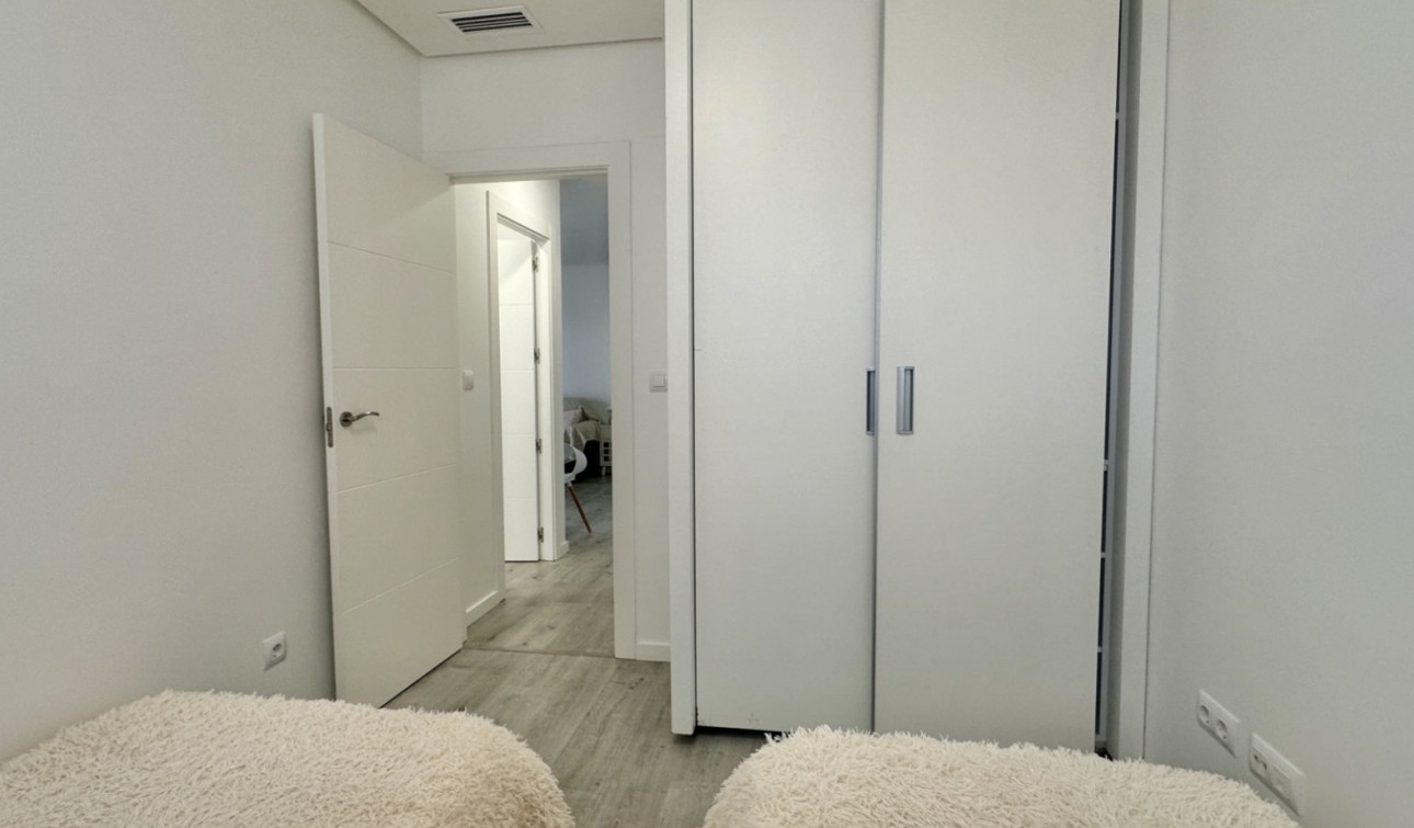Reventa - Apartamento / Piso - Orihuela Costa - Villamartín