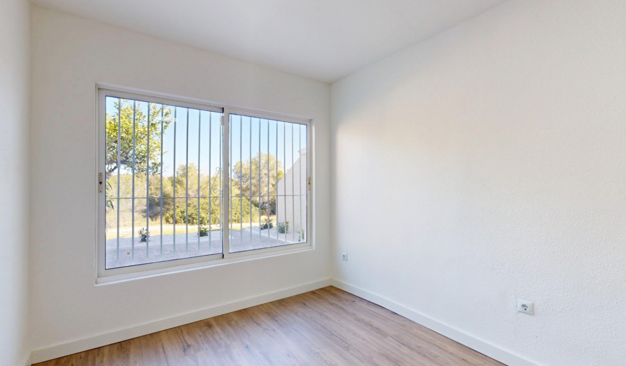 Reventa - Apartamento / Piso - Orihuela Costa - Villamartín