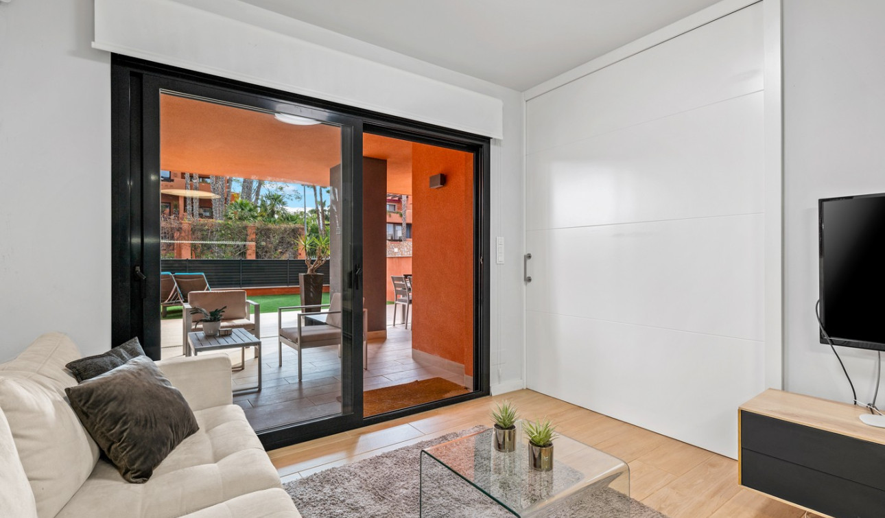 Reventa - Apartamento / Piso - Orihuela Costa - Villamartín