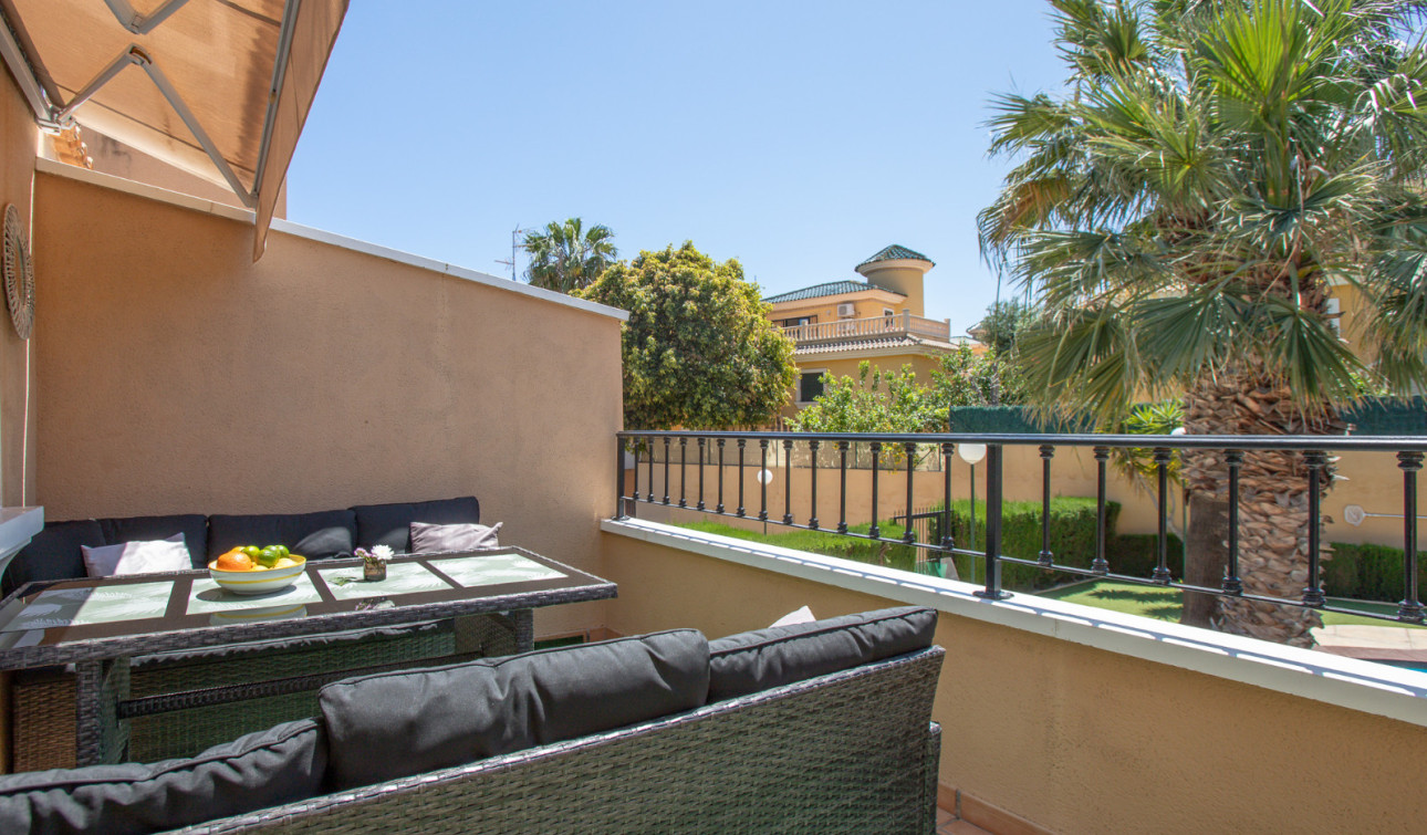 Reventa - Apartamento / Piso - Orihuela Costa - Villamartín
