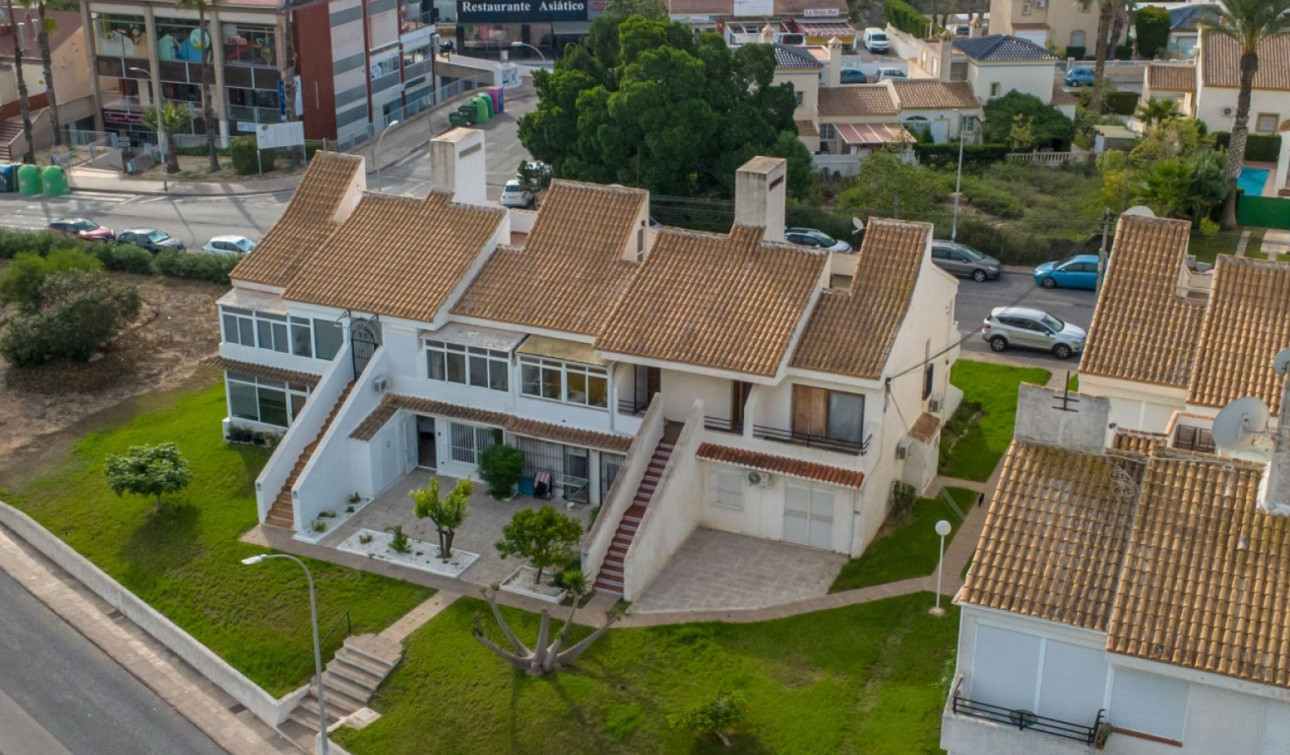 Reventa - Apartamento / Piso - Orihuela Costa - Villamartín