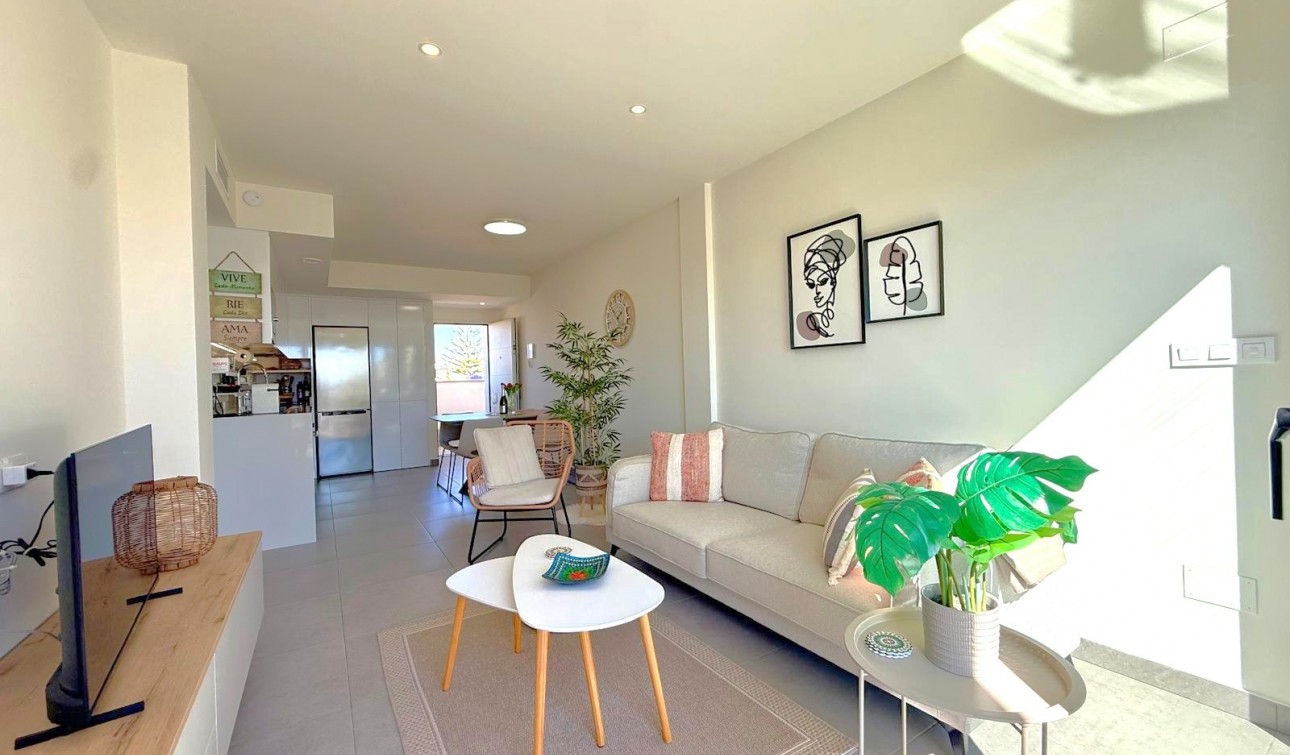 Reventa - Apartamento / Piso - Orihuela Costa - Villamartín