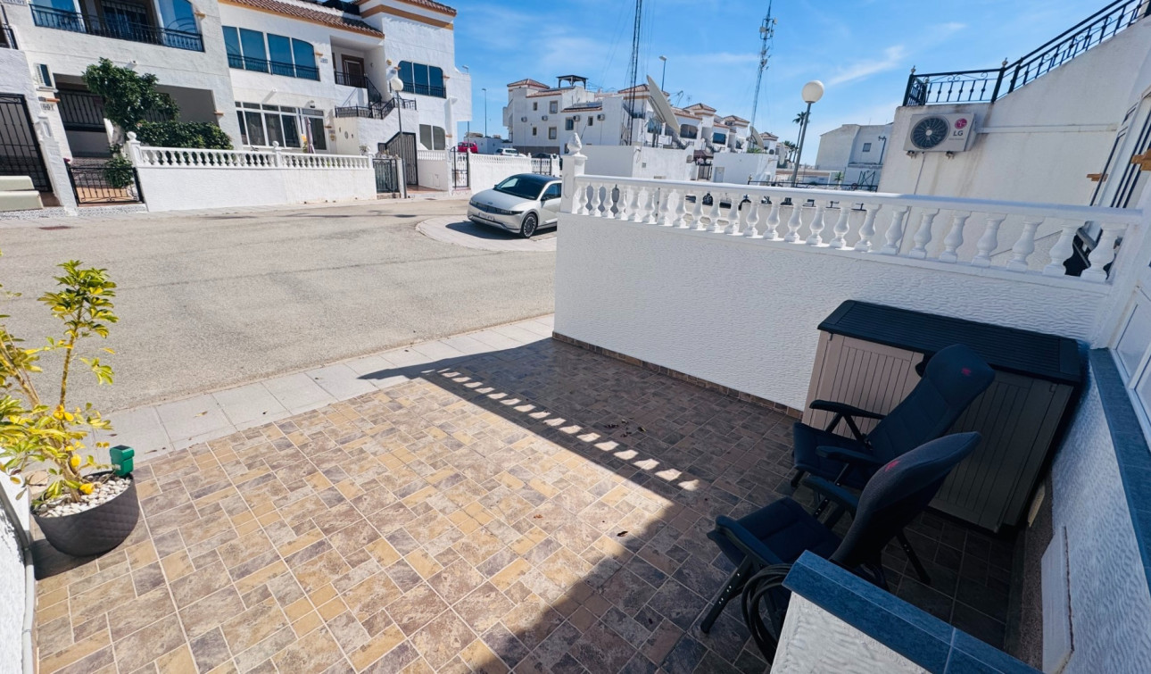 Reventa - Apartamento / Piso - Orihuela - Entre Naranjos