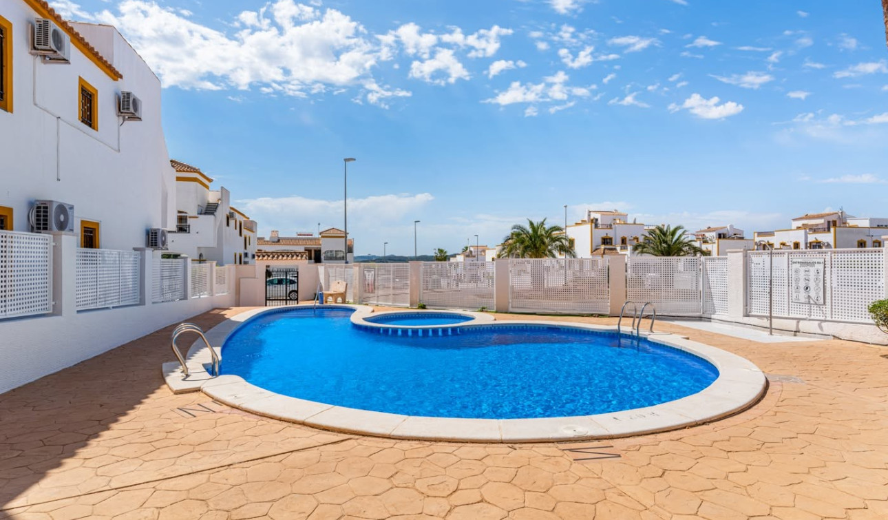 Reventa - Apartamento / Piso - Orihuela - Entre Naranjos